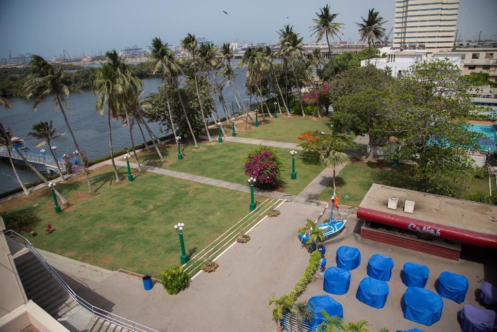 Beach Luxury Hotel Karatschi Exterior foto